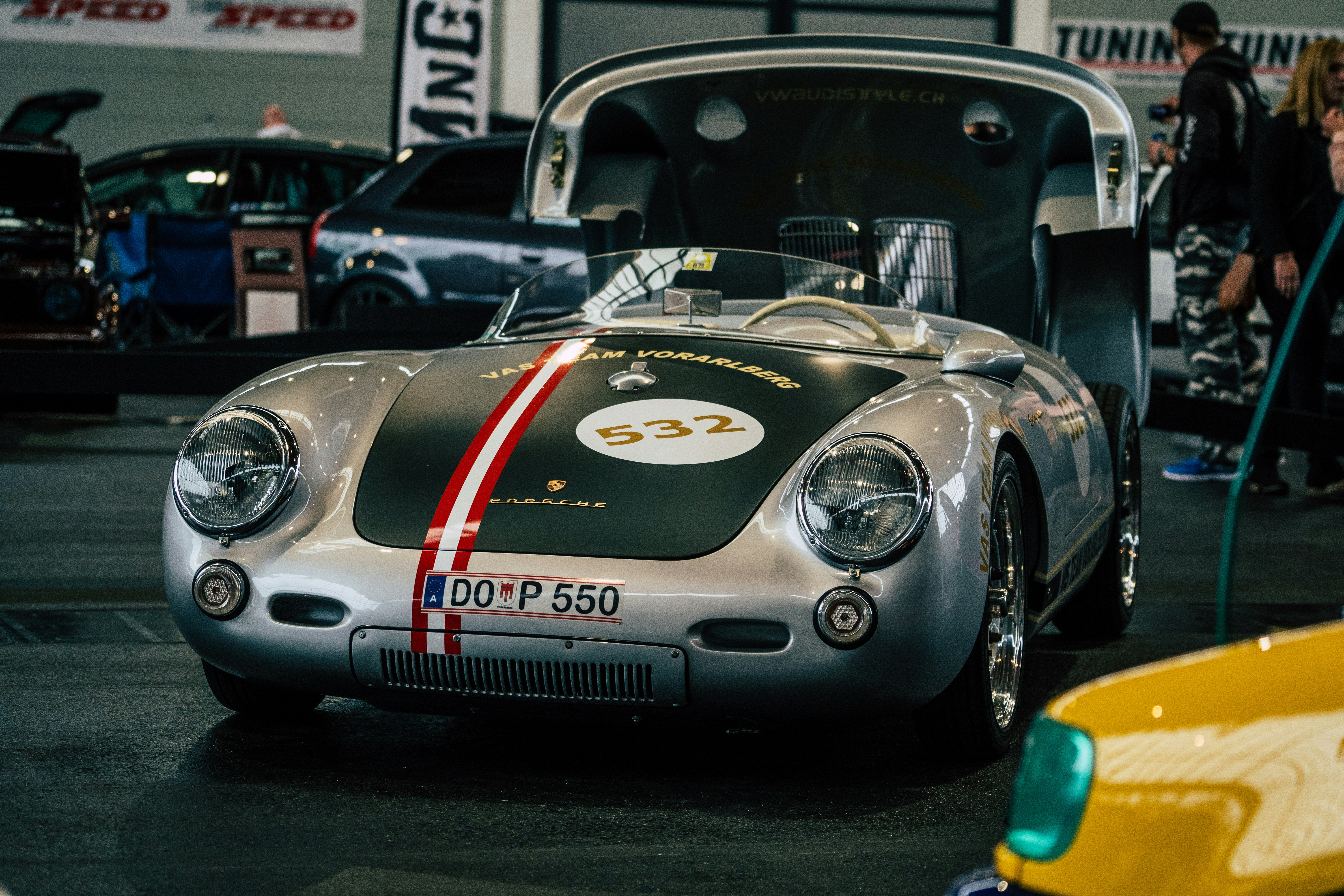 classic silver Porsche car